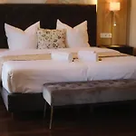 Parkhotel - Rosarium מלון 4*