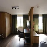 מלון Parkhotel - Rosarium 4*