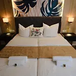 Parkhotel - Rosarium מלון 4*