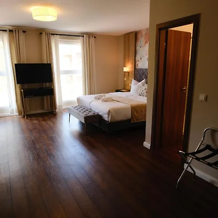 Parkhotel - Rosarium 4*