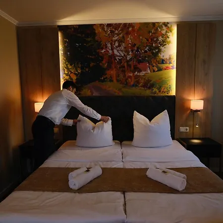 Parkhotel - Rosarium فندق
