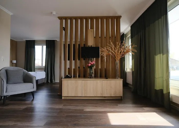 Parkhotel - Rosarium Otel