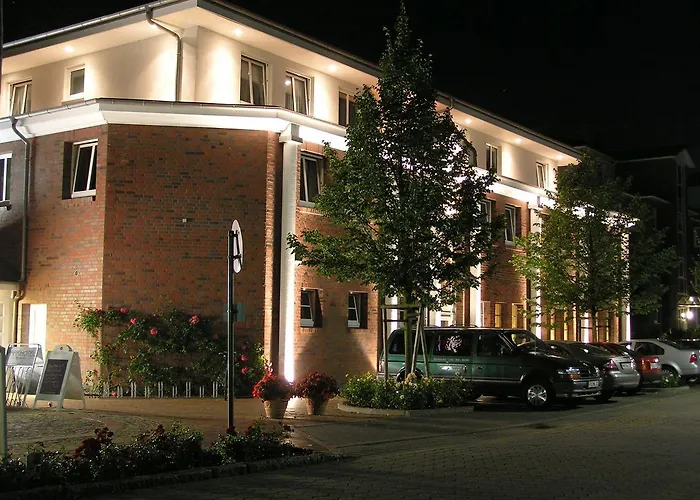 玫瑰园公园酒店 4* 特森